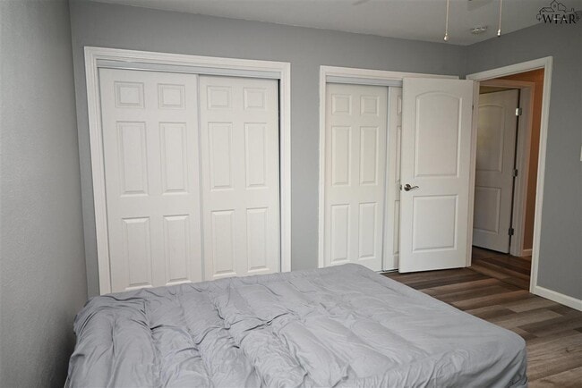 Building Photo - 5707 Hooper Dr