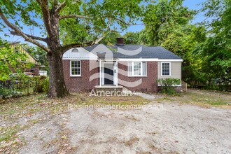 Building Photo - 2016 Holt Dr