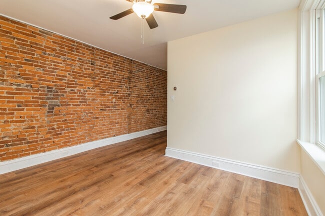 Building Photo - 328 W Front St