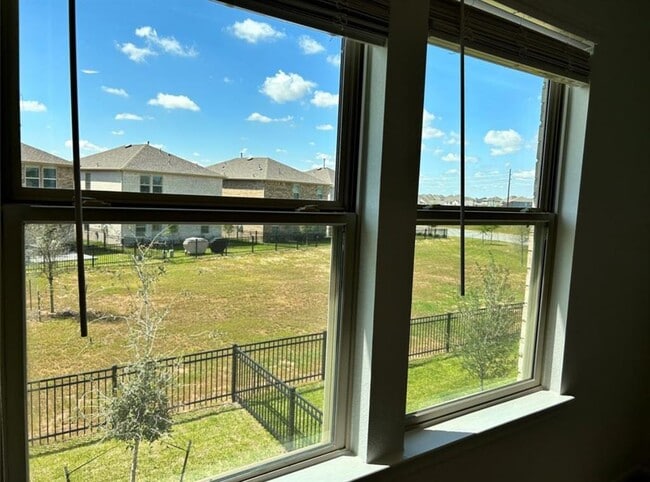 Building Photo - 1009 Laguna Cv Dr