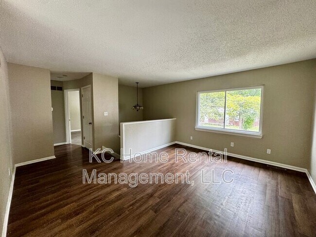 Building Photo - 3723 Webster Ave