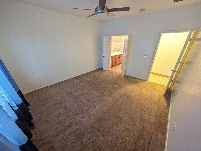 Building Photo - 7521 Chaffinch St