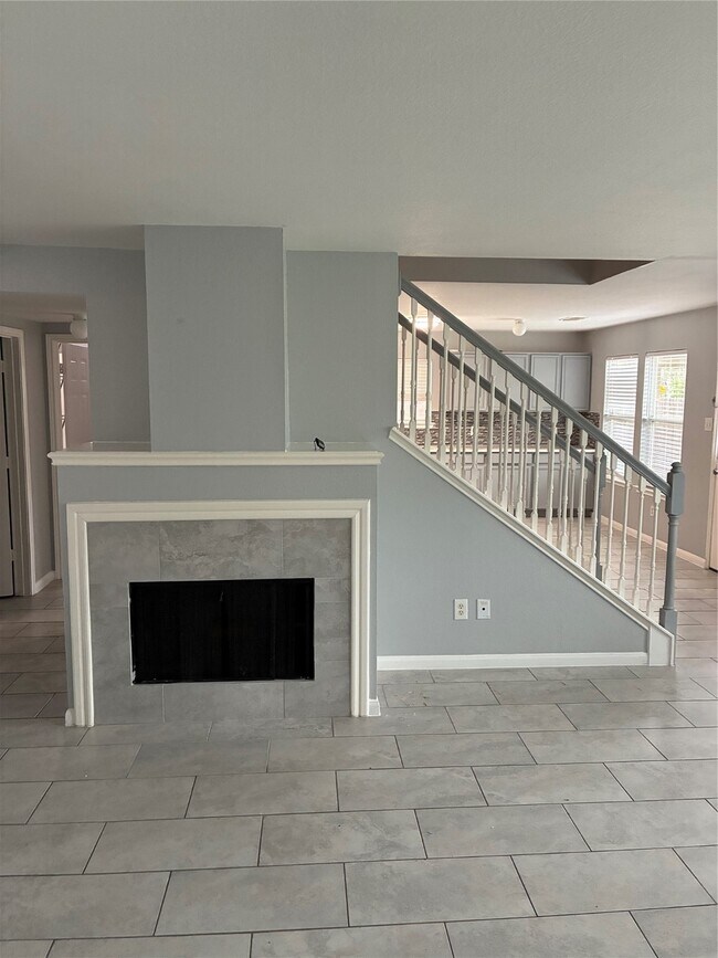 Building Photo - 9126 Kendale Dr