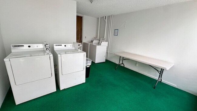Building Photo - Across Schofield  Macomb  Gate - Woodwinds - 1bdrm/1bath/1 pkg