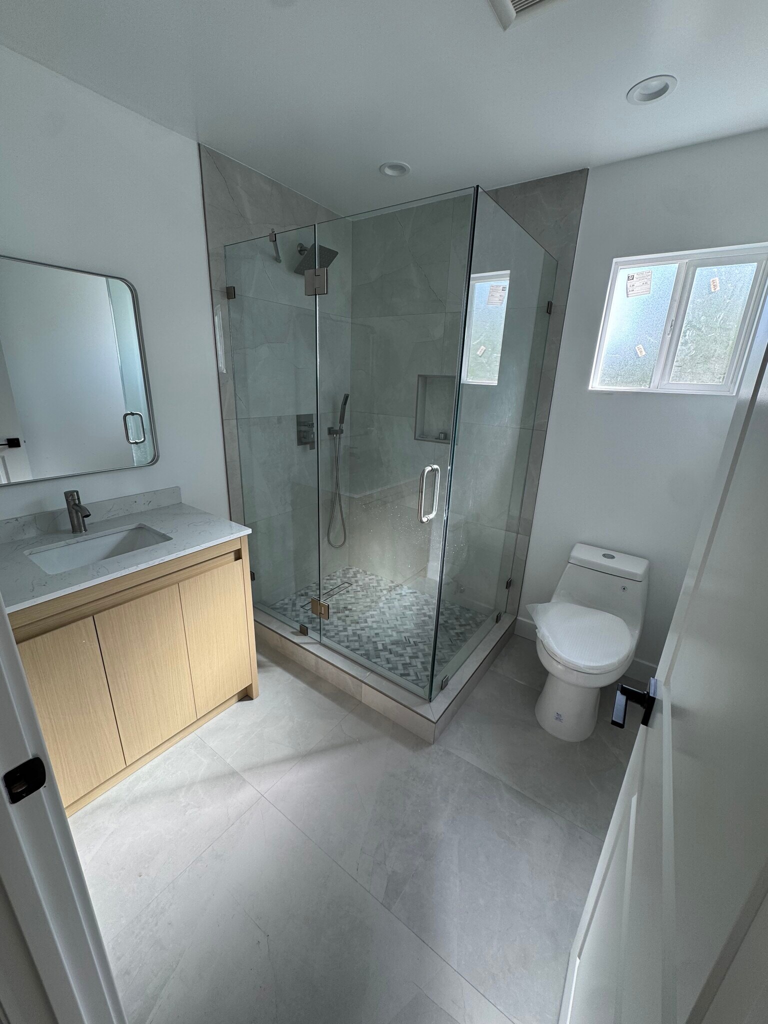 Building Photo - 8530 Penfield Ave