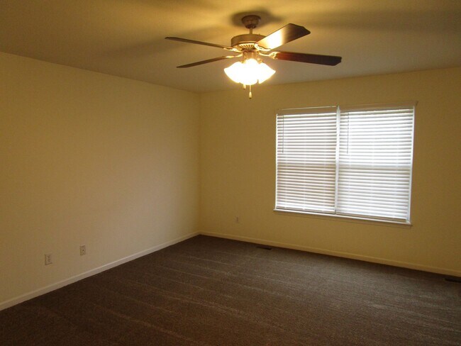 Building Photo - 3509-3511 La Mesa Dr.