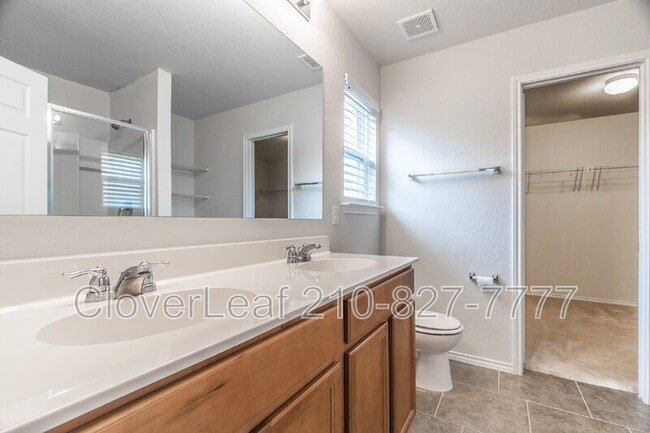 Building Photo - 27429 Emilie Cyn