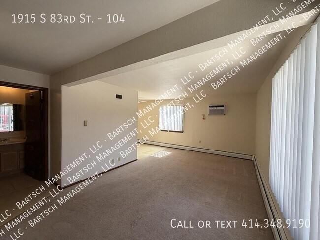 Building Photo - 1915 S 83rd St