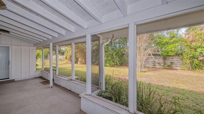 Building Photo - 3137 Lockwood Terrace
