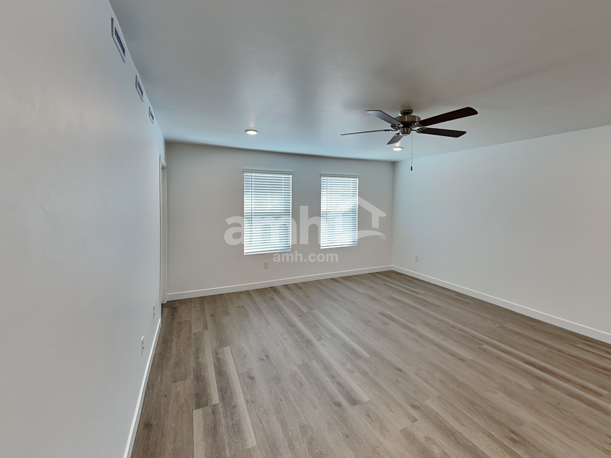 Building Photo - 6477 E Paseo Baranda