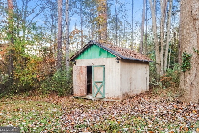 Building Photo - 235 Ashland Dr