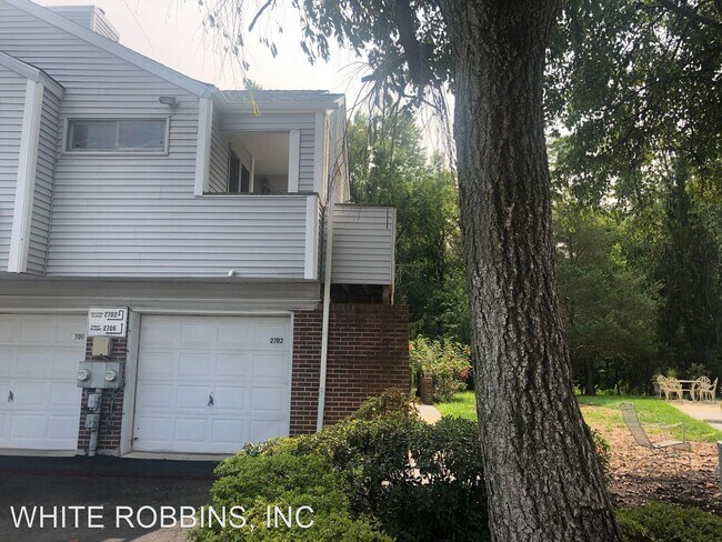 Building Photo - 1 br, 1 bath House - 2702 Creekside Drive