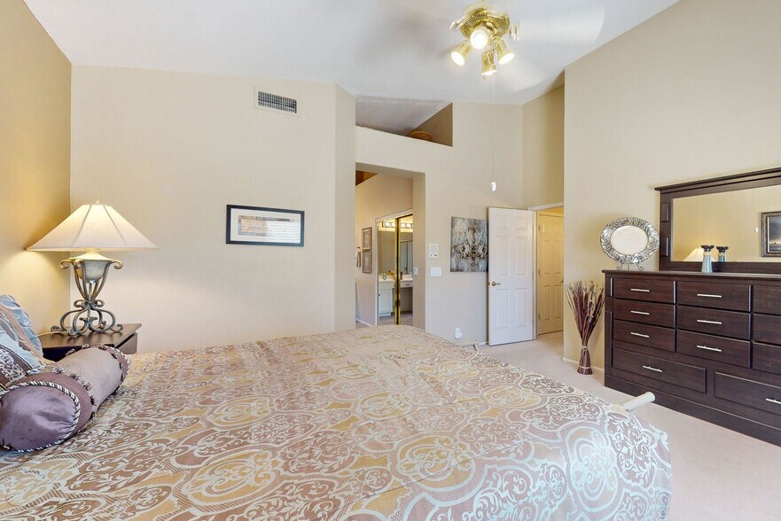 Building Photo - 9145 W Chino Dr