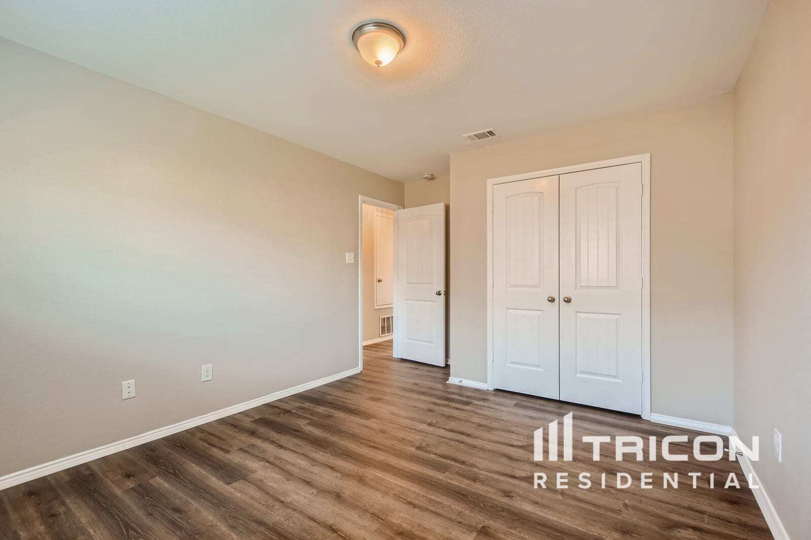 Building Photo - 114 Pinto Dr
