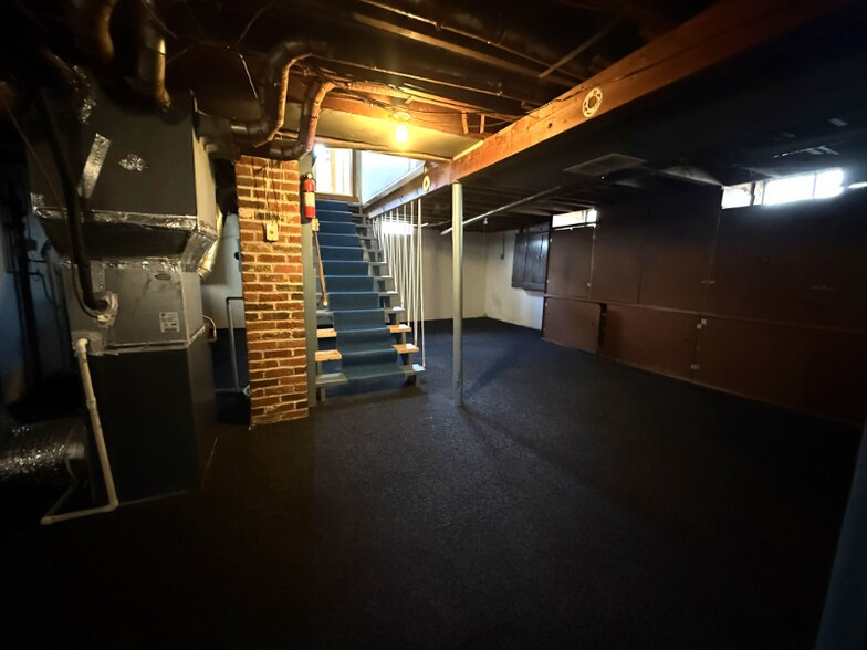Building Photo - 7309 E Orme St