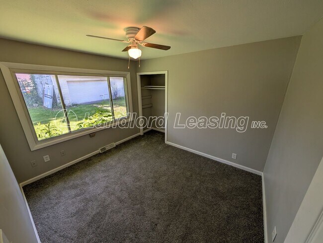Building Photo - 4252 Belle Ave