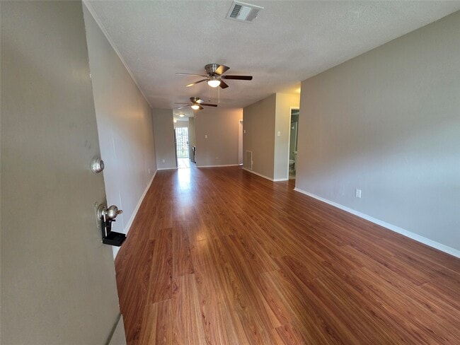 Building Photo - 12724 Shannon Hills Dr