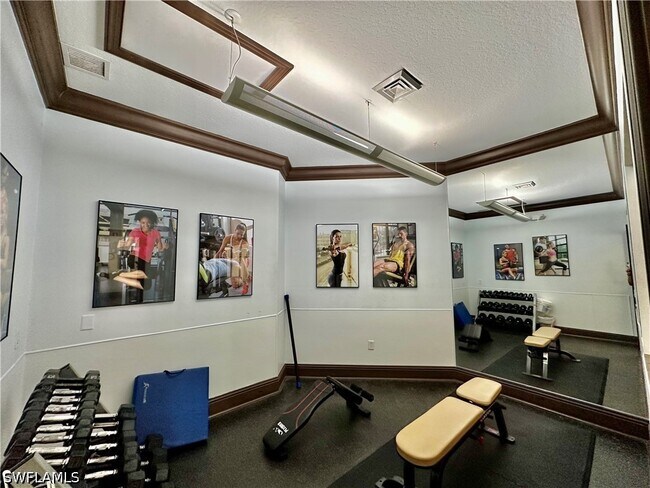 Building Photo - 12935 Violino Ln