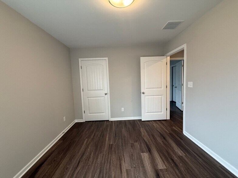 Building Photo - 9679 Bloomington Circle S