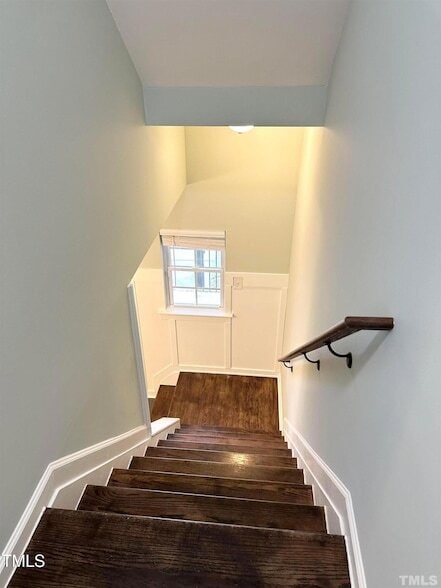 Building Photo - 606 Sawcut Ln