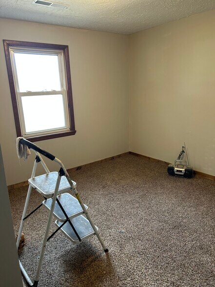 Bedroom - 2339 Berdel St SE