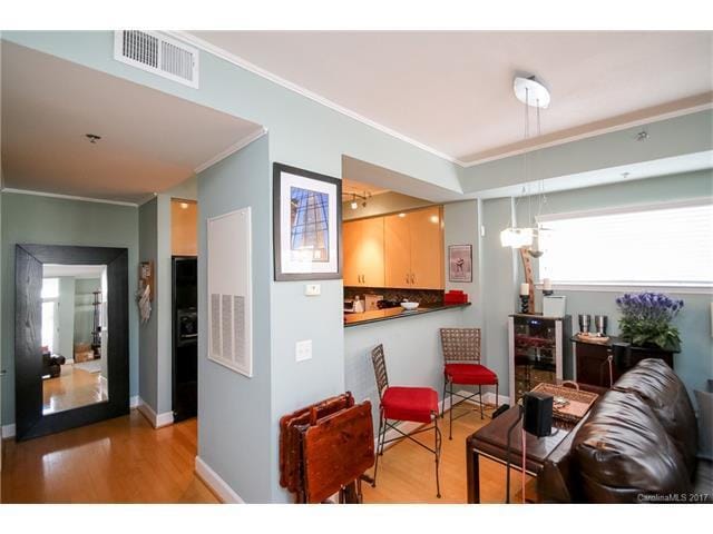 Building Photo - Dilworth/SouthEnd - 2 bed/2.5 bath First Floor Private Entrance