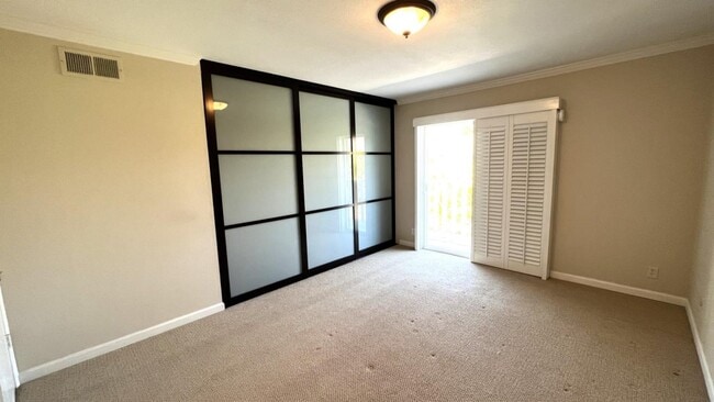 Building Photo - 10843 Northfield Square