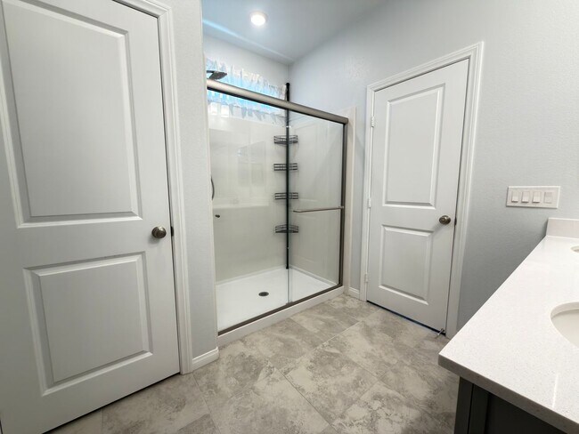 Building Photo - 3618 Tondela Ln