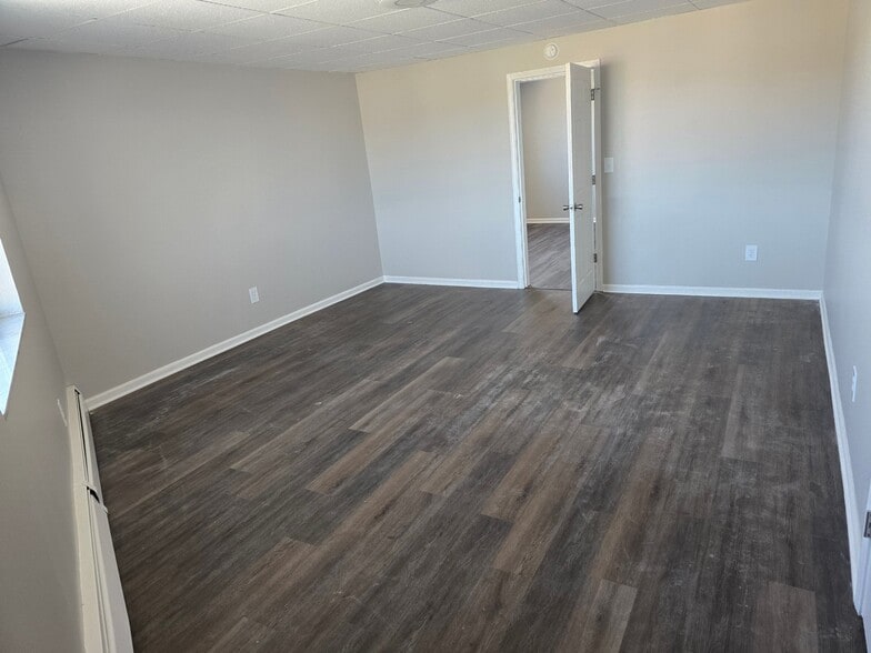 Building Photo - 27415 Gratiot Ave