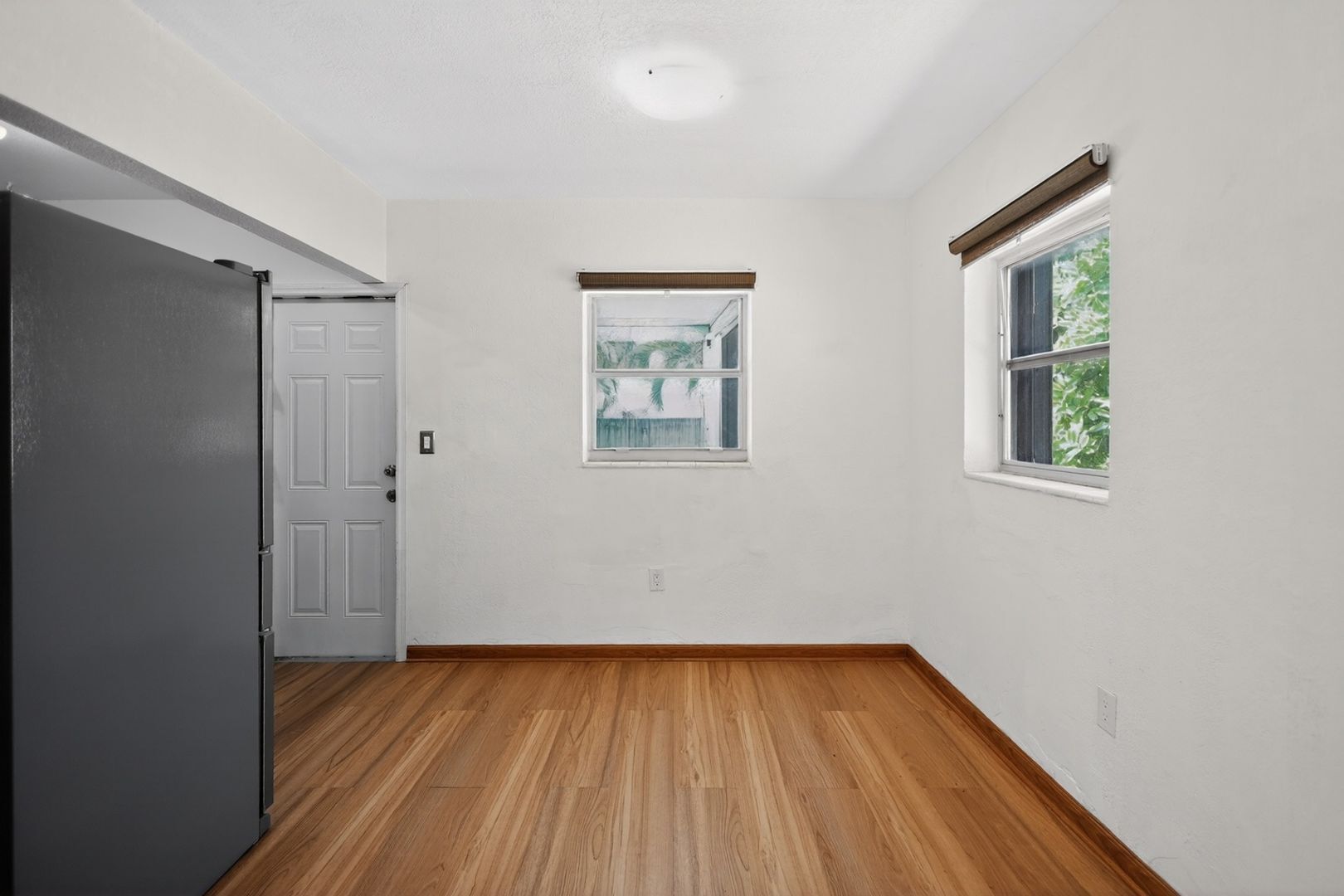 Building Photo - 76 NE 170th St
