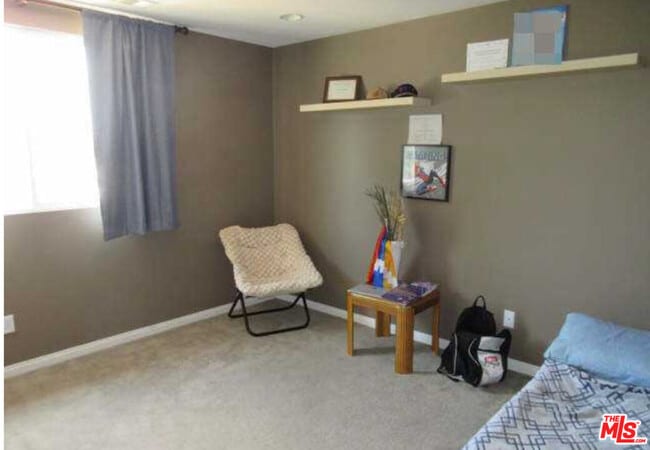 Building Photo - 9644 Pine Orchard St