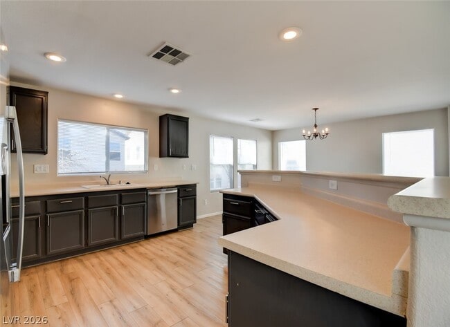 Building Photo - 9527 Violet Sunset Ave