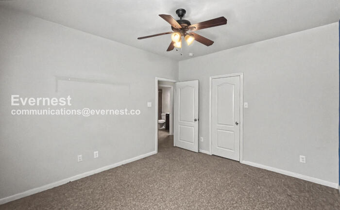 Building Photo - 6214 Oxford Lake Dr