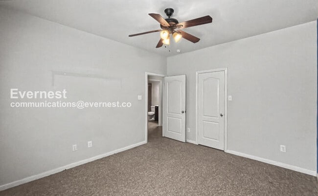 Building Photo - 6214 Oxford Lake Dr