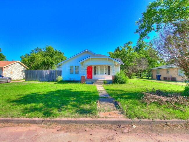 Building Photo - 912 NW 98th St