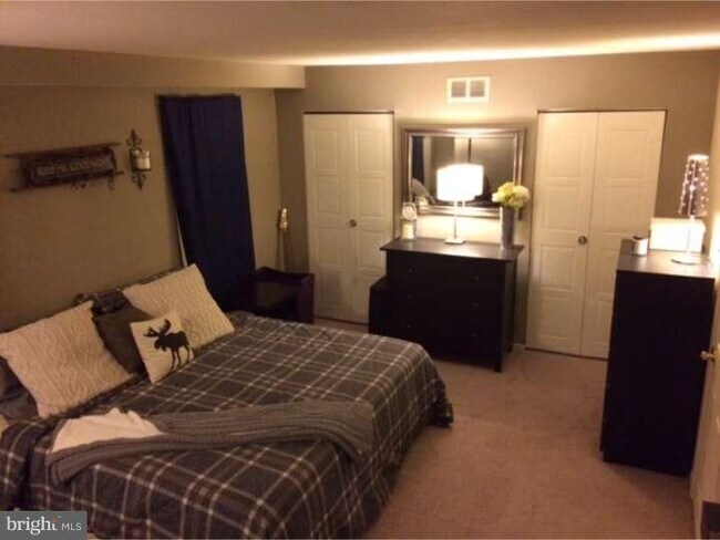 Building Photo - 12044 Abby Rd