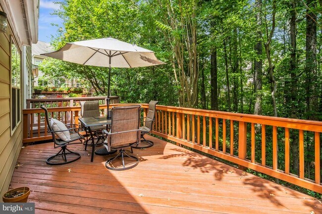Building Photo - 4749 Thornbury Dr