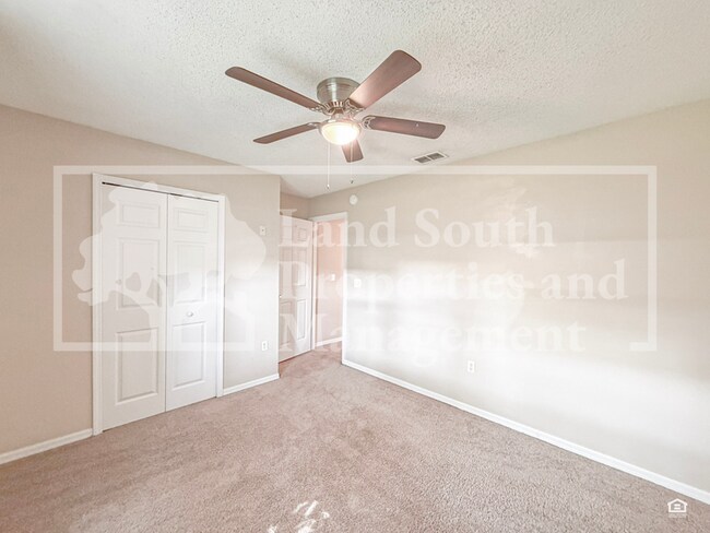 Building Photo - 683 Jessanda Cir