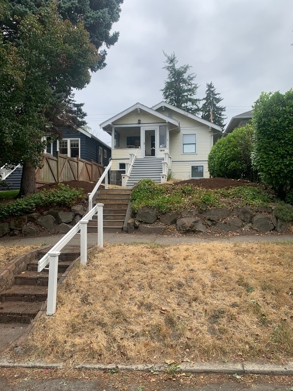Building Photo - 1910 4th Ave W
