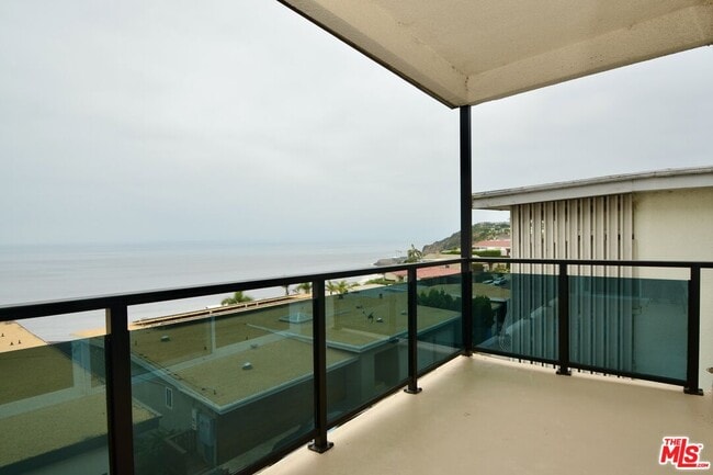 Building Photo - 18069 W Coastline Dr