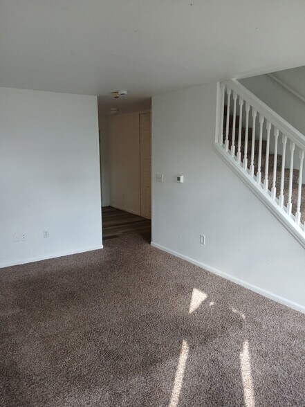 Building Photo - 501 Nova St