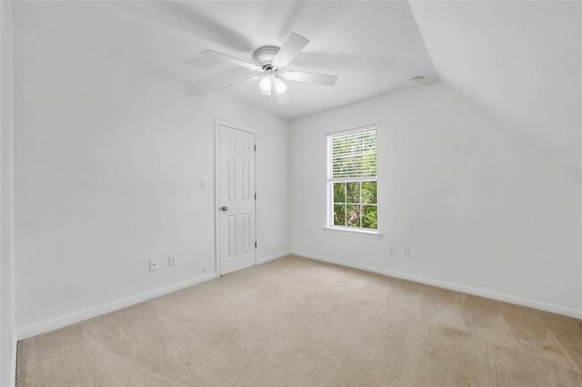 Building Photo - 13003 S Madrone Trail