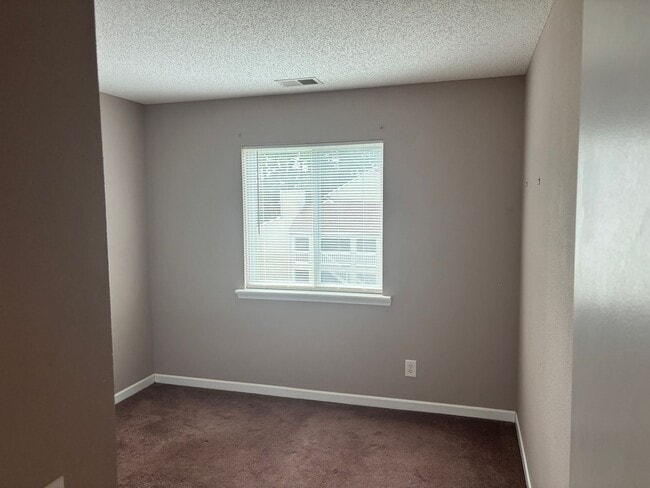 Building Photo - 2 BEDROOM 1 BATH CONDO AT MYRTLE GREENS 3rd FLOOR