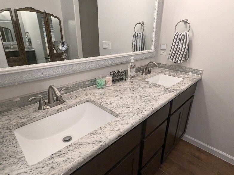 Building Photo - 4025 Spotted Dove Dr