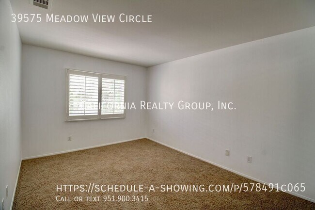 Building Photo - 39575 Meadow View Cir