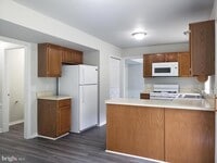 Building Photo - 5906 Cascade Dr
