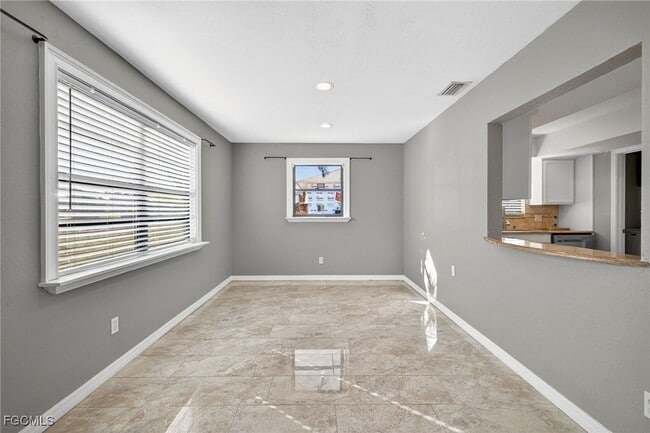 Building Photo - 1303 SW 16th Terrace