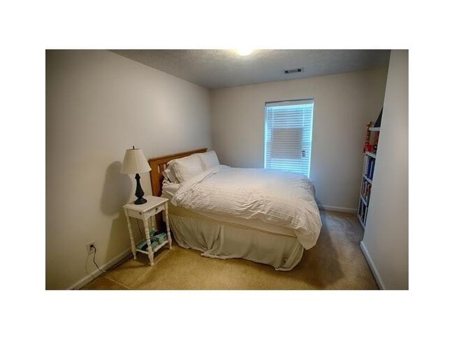 Building Photo - 3816 Dandridge Way NW