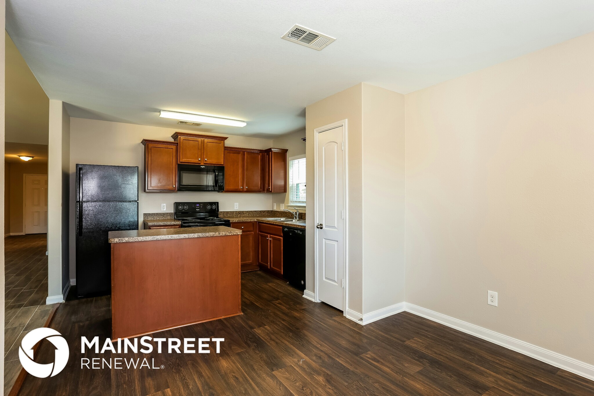 Building Photo - 1216 Timberview Dr