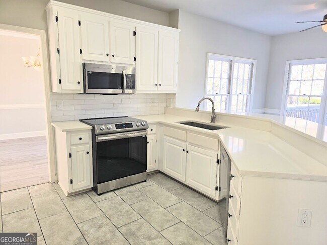 Building Photo - 2287 Birch Hollow Trail